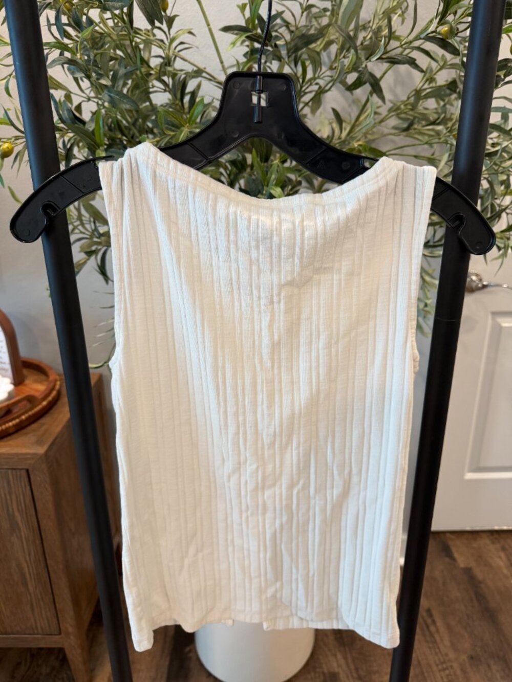 Loft Shirt - Picture 4 of 4